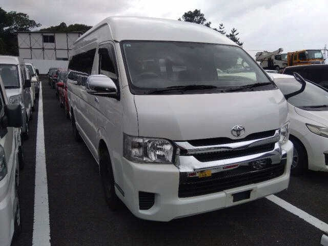 TOYOTA HIACE 2014