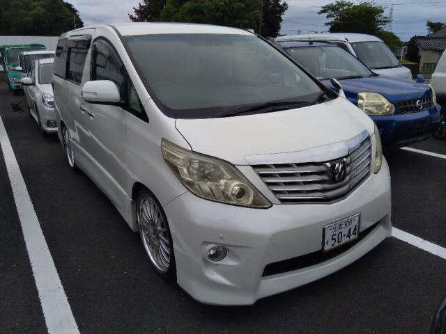 TOYOTA ALPHARD 2011