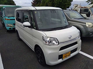 DAIHATSU TANTO 2018