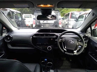 TOYOTA AQUA 2018