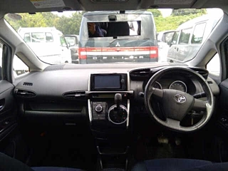 TOYOTA WISH 2012