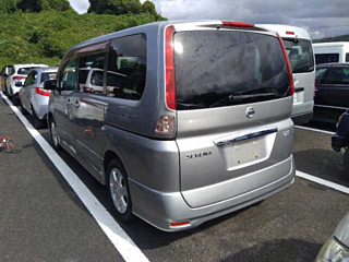 NISSAN SERENA 2010