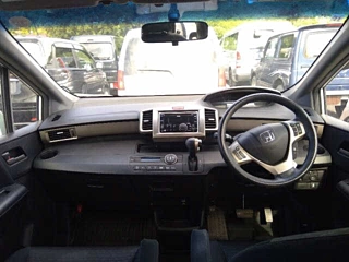 HONDA FREED 2011
