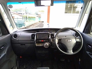 DAIHATSU TANTO 2011