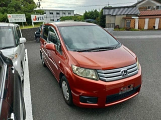 HONDA FREED 2010