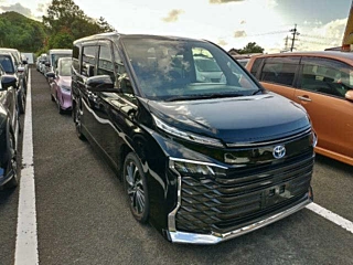 TOYOTA VOXY 2022