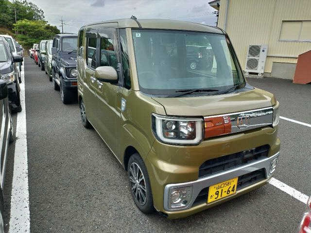 DAIHATSU WAKE 2016