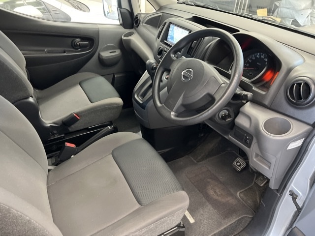 NISSAN NV200 2014