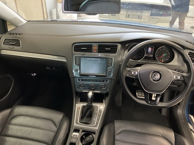 VOLKSWAGEN GOLF ALLTRACK 2016