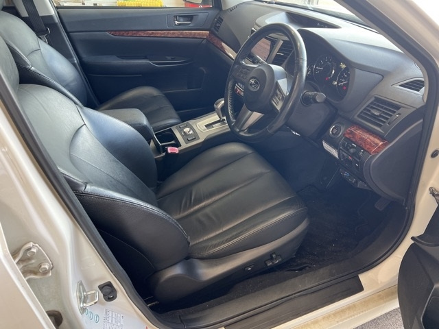SUBARU LEGACY 2010