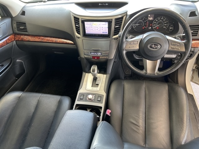 SUBARU LEGACY 2010