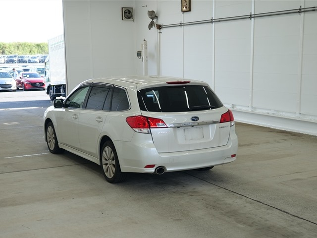 SUBARU LEGACY 2010
