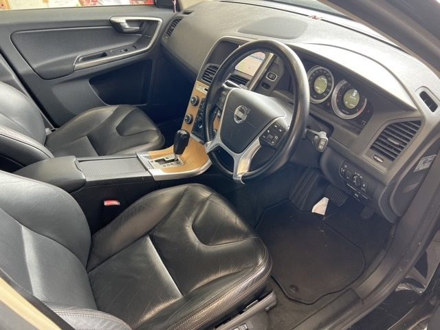VOLVO XC60 2012
