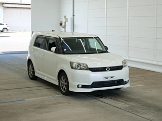 TOYOTA COROLLA RUMION 2012