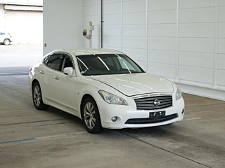 NISSAN FUGA 2013