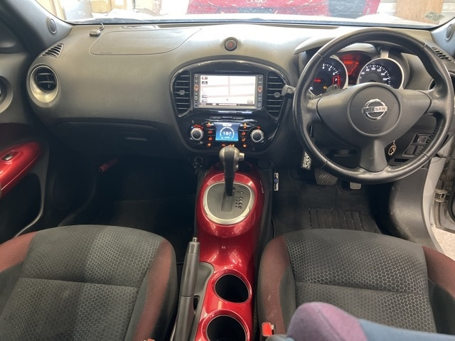 NISSAN JUKE 2010
