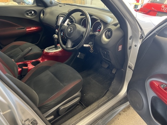 NISSAN JUKE 2010