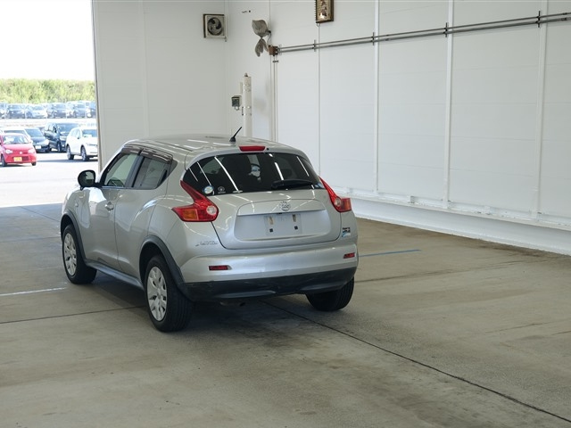 NISSAN JUKE 2010