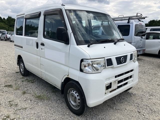 NISSAN CLIPPER VAN 2013