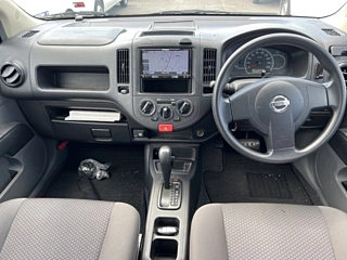 NISSAN AD 2019