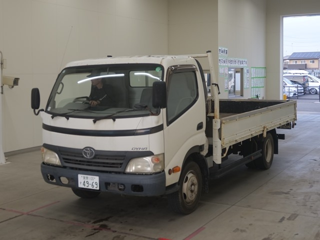 TOYOTA DYNA 2009