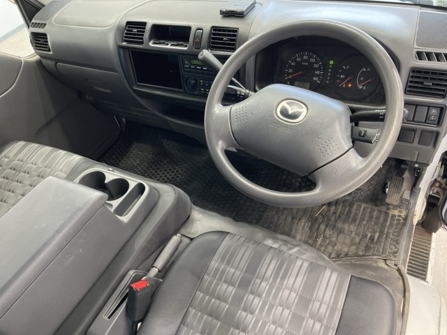 MAZDA BONGO VAN 2017