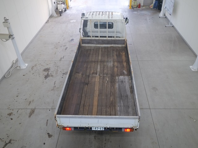 TOYOTA DYNA 2009