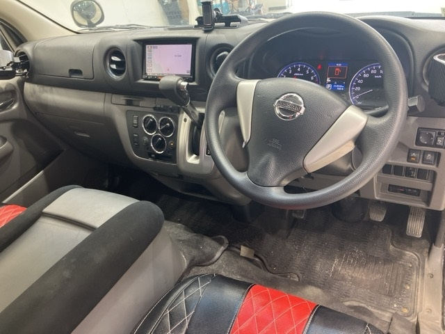 NISSAN CARAVAN VAN 2017