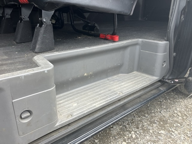 NISSAN CARAVAN VAN 2017