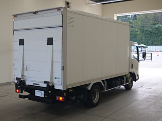 ISUZU ELF 2013