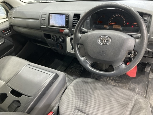 TOYOTA REGIUS ACE VAN 2015