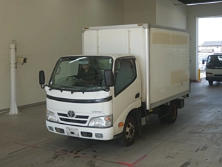 TOYOTA DYNA 2009