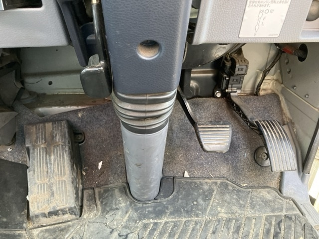 MITSUBISHI CANTER 2011