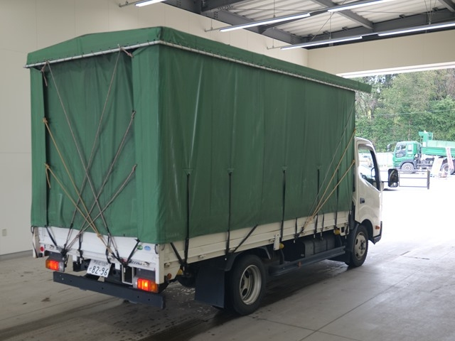 HINO DUTRO 2018