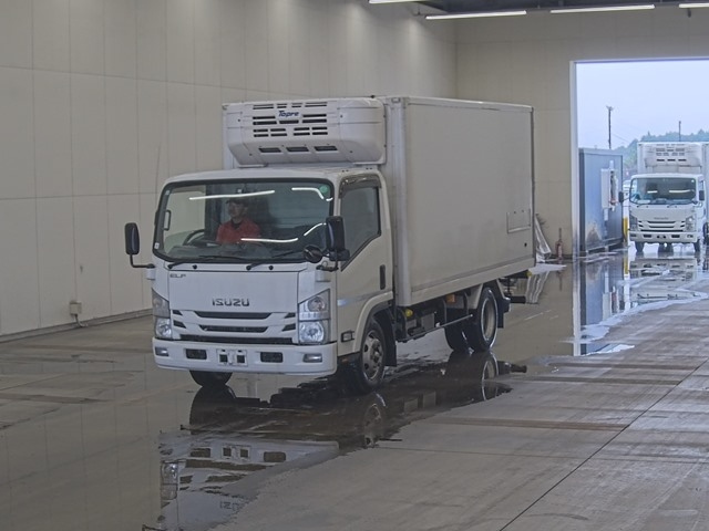 ISUZU ELF 2020