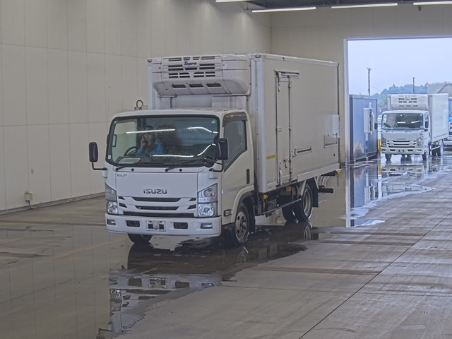 ISUZU ELF 2020