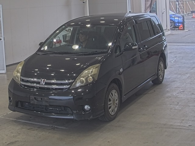 TOYOTA ISIS 2010