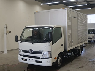 TOYOTA DYNA 2018