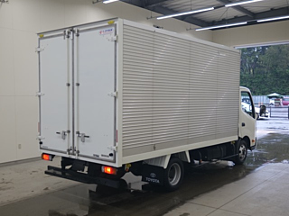 TOYOTA DYNA 2018