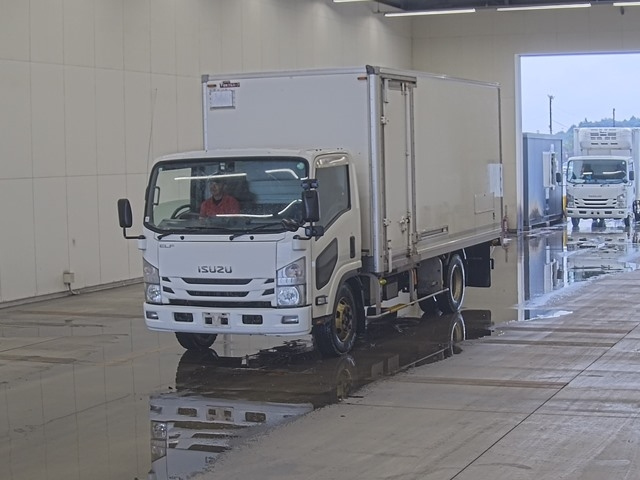 ISUZU ELF 2020