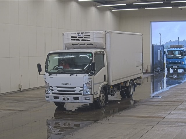 ISUZU ELF 2019