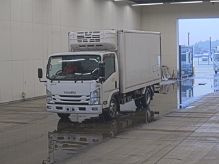 ISUZU ELF 2019