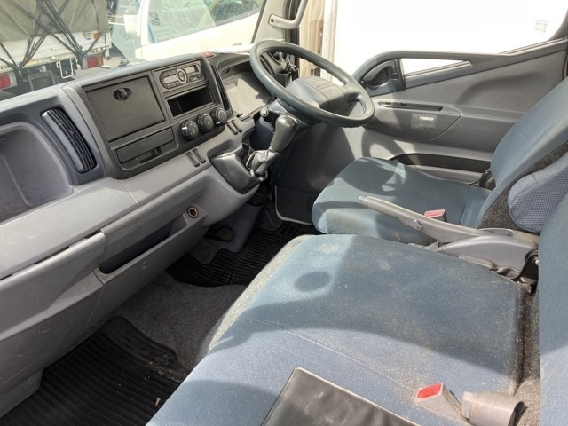 MITSUBISHI CANTER 2015