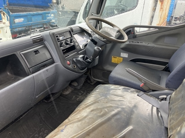 MITSUBISHI CANTER 2010