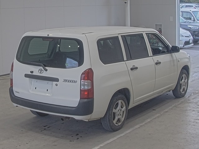 TOYOTA SUCCEED 2016