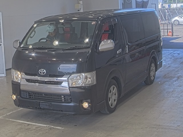 TOYOTA HIACE VAN 2014