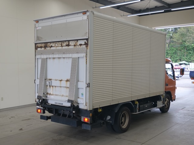 MITSUBISHI CANTER 2012