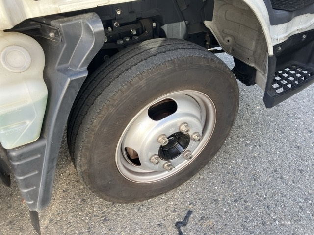 MITSUBISHI CANTER 2015