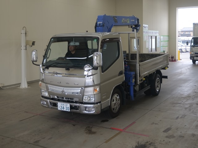 MITSUBISHI CANTER 2015