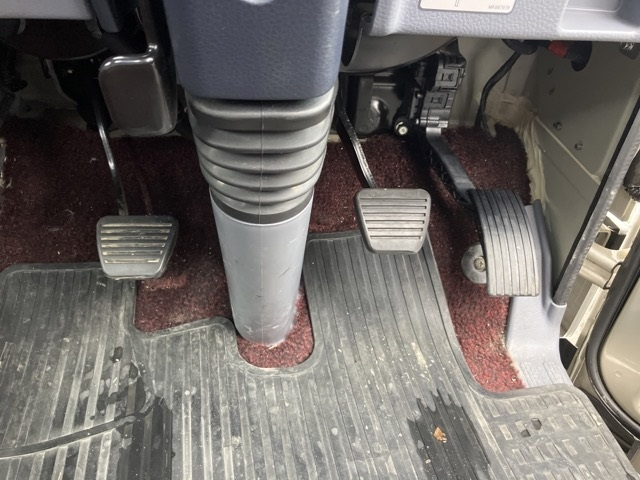 MITSUBISHI CANTER 2015